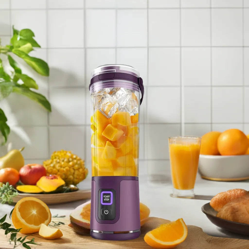 USB-C rechargeable portable blender with dishwasher-safe parts for smoothies and juices
