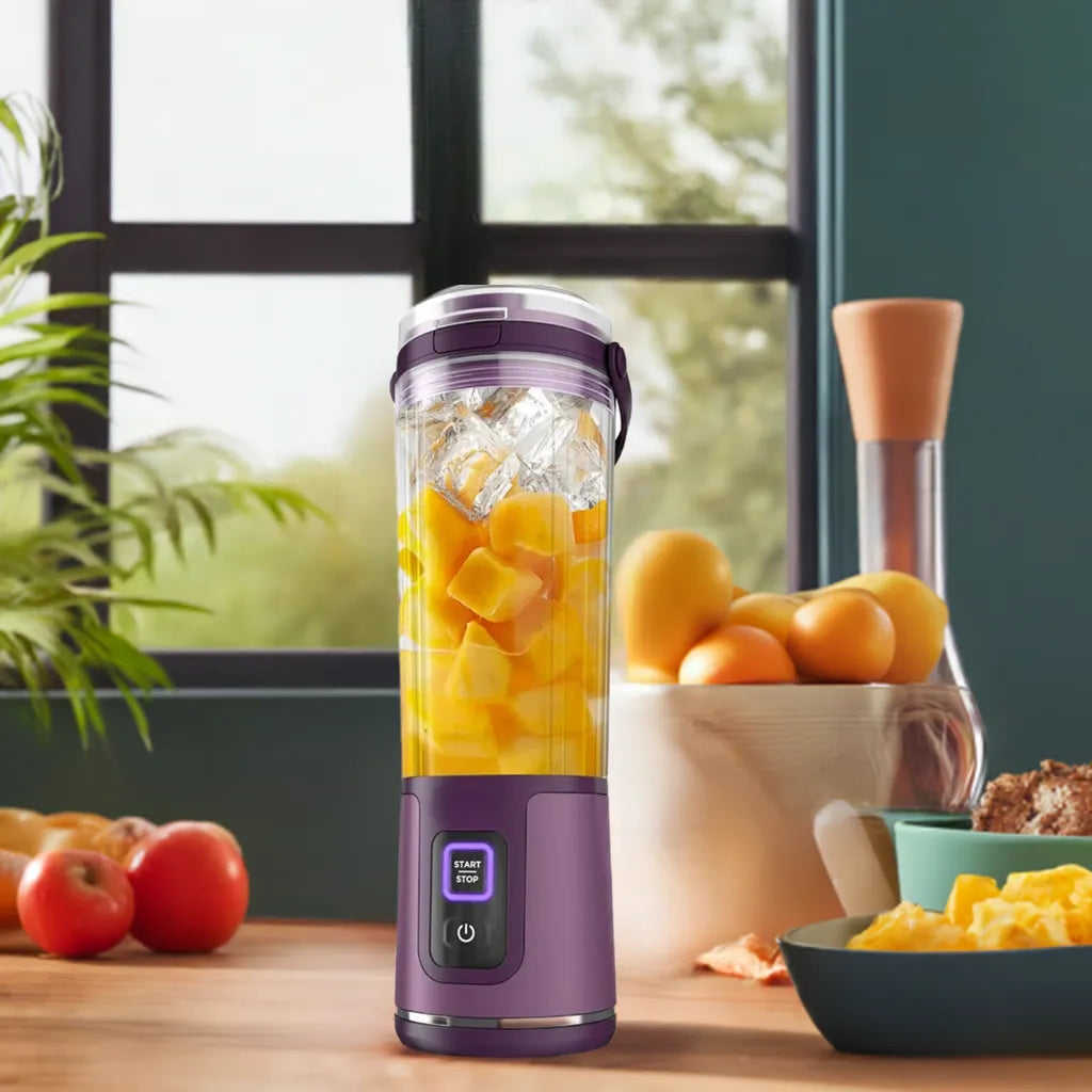 USB-C rechargeable portable blender with dishwasher-safe parts for smoothies and juices